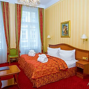 Opera I Self Check In 4* Vienna